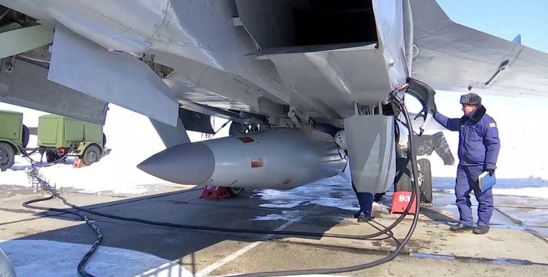 Στην παρέλαση της 9ης Μαίου η παρουσίαση του ρωσικού πυραύλου KH-47M2 Kinzhal